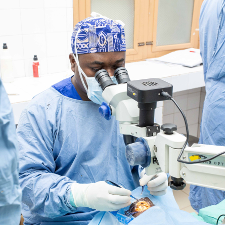 Campagne nationale de chirurgie de la cataracte : une mobilisation dans plusieurs localités dans la Région des Plateaux, plus de 490 opérations réalisées.